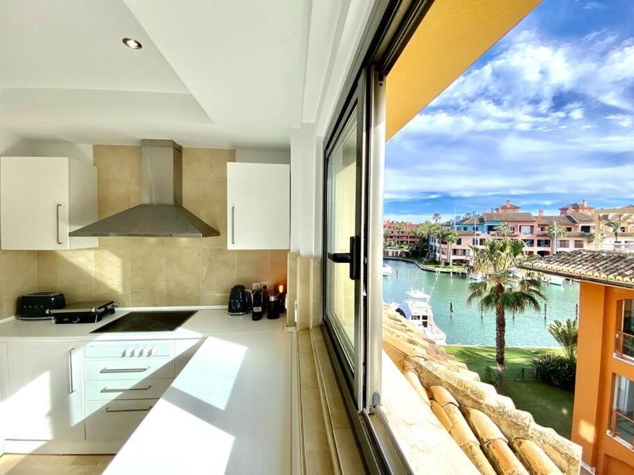 Yolo Spaces - Sotogrande Sea View Penthouse Сан-Роке Екстер'єр фото